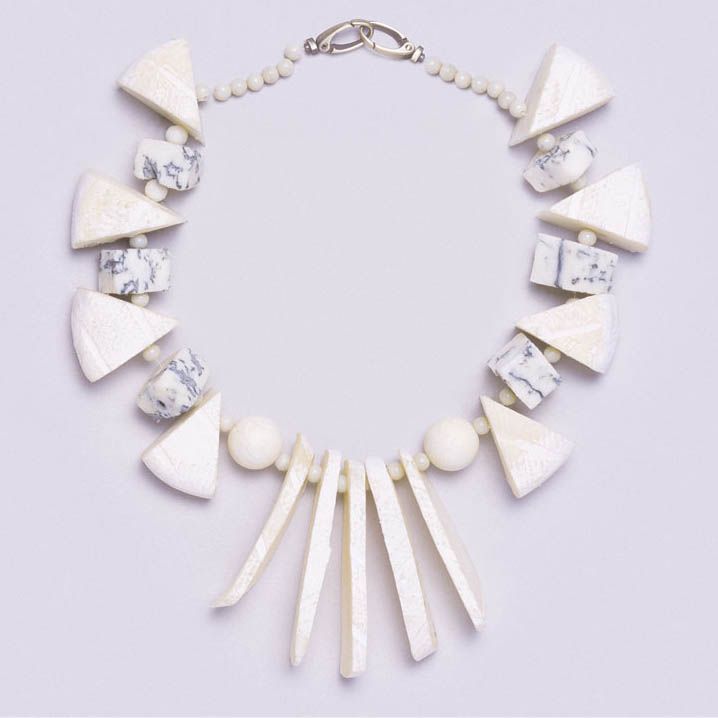 collar-queso-fulvio-bonavia