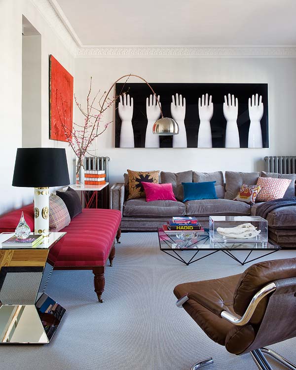 salón-sofa-gris-butacones-piel-vintage