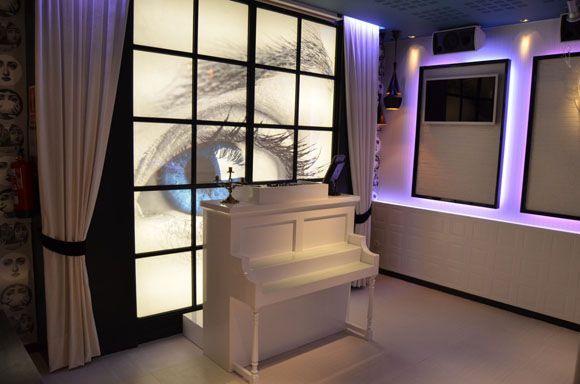 interiores_creativos_bar_trabalenguas_piano blanco