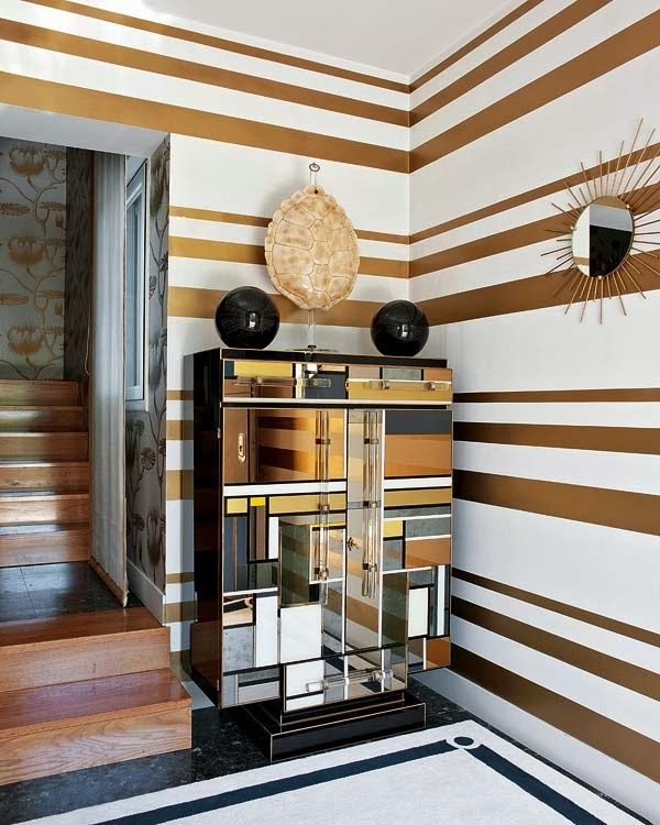 MUEBLE AÑOS 60 FORRADO ESPEJOS