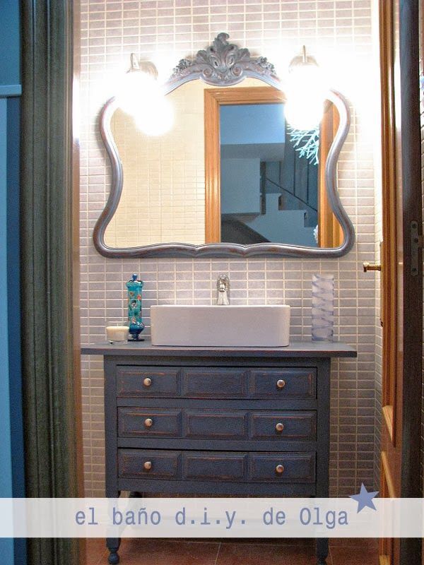 ban_o_con_co_moda_antigua_mueble_bajo_lavabo