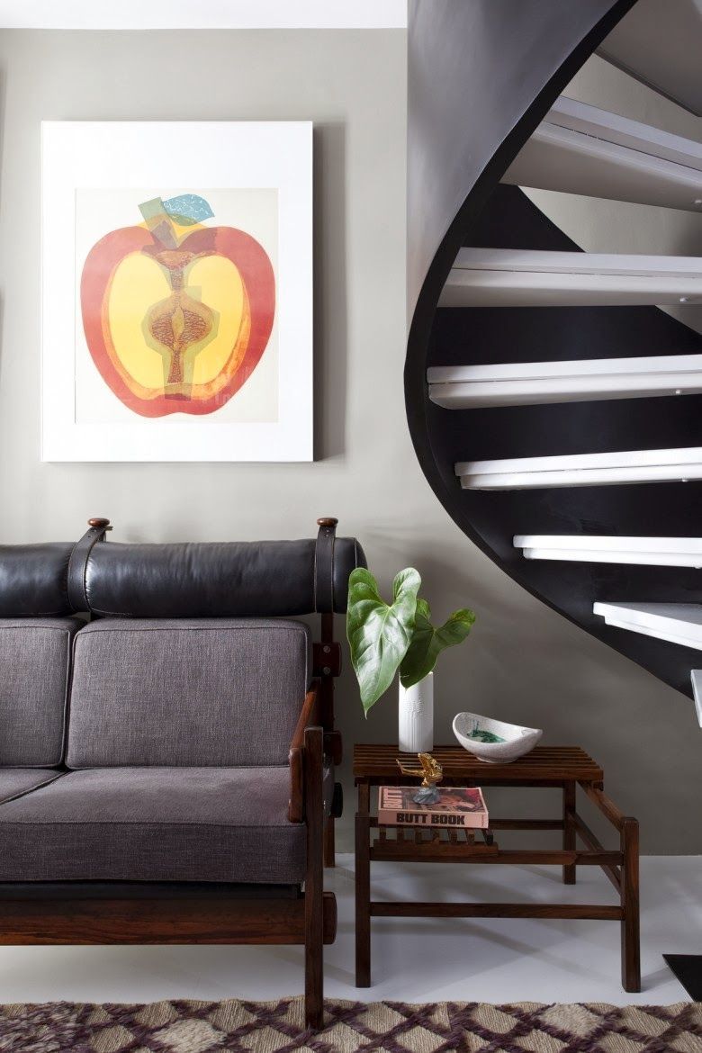 apartamento 3 escalera caracol pequeño masculino en negro