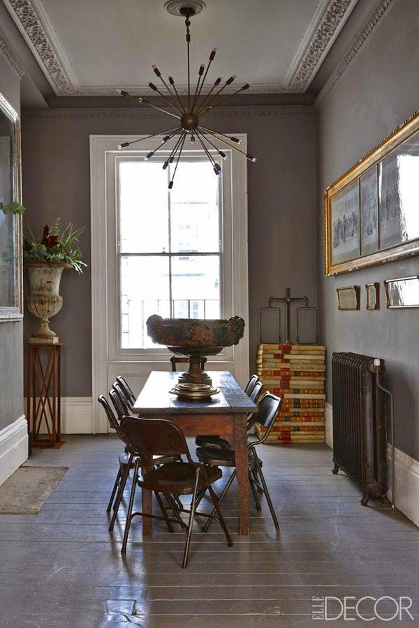 2 comedor-decorado-con-antigüedades-y-lámpara-spuntik