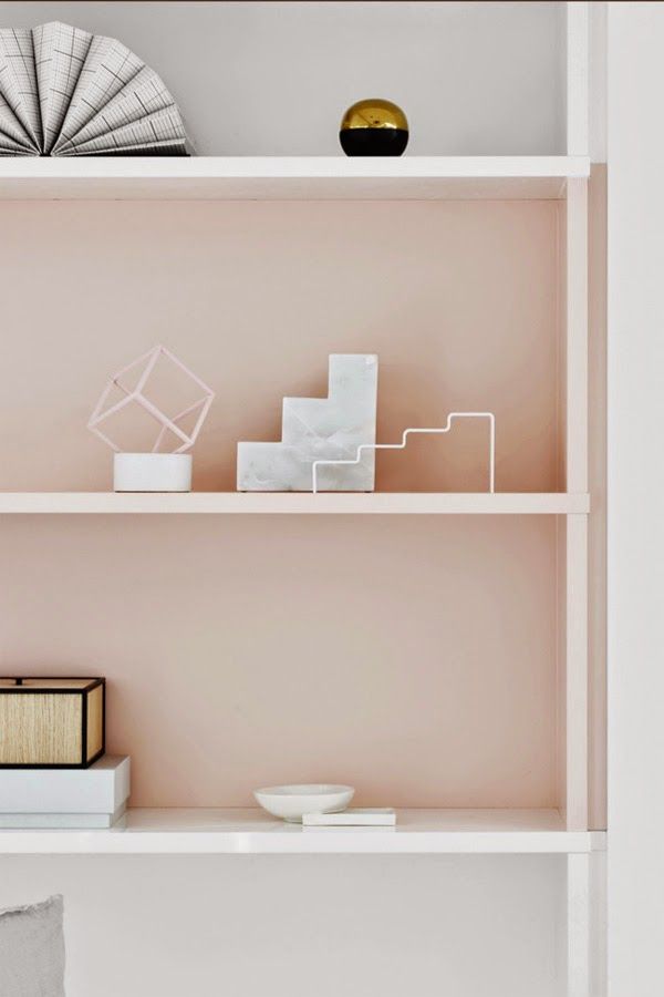 salón-decorado-en-blanco-y-colores-pastel-3