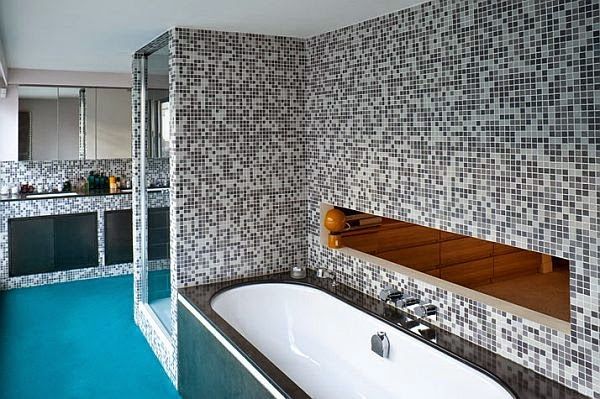 baño suelo azul paredes gresite paris