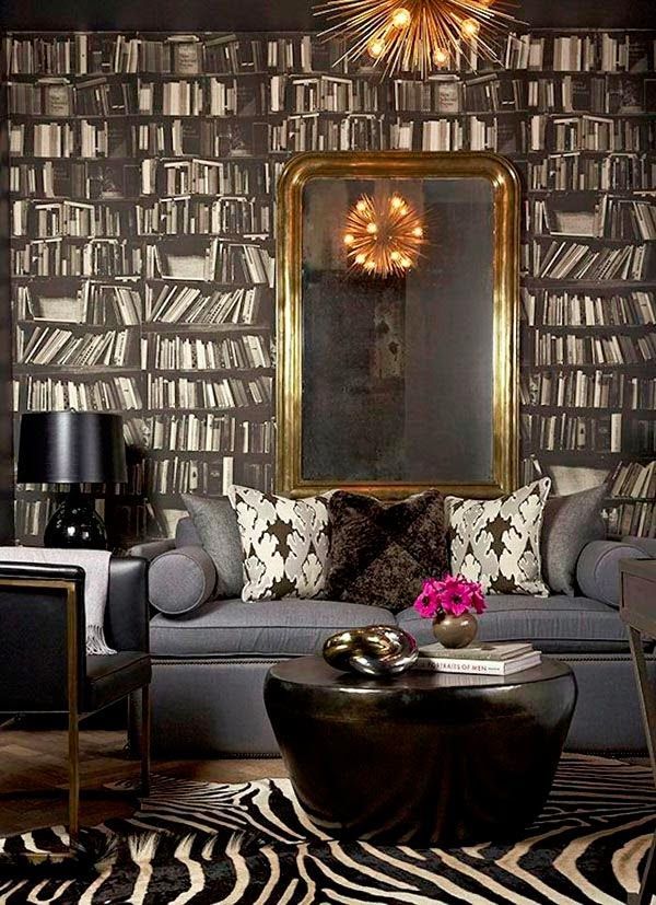 salón-pared-papel-pintado-imitando-biblioteca-libros-antiguos