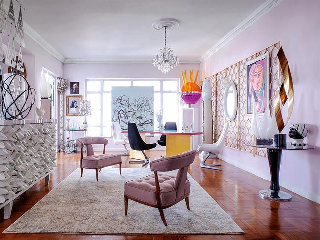 salón-con-butacas-rosa
