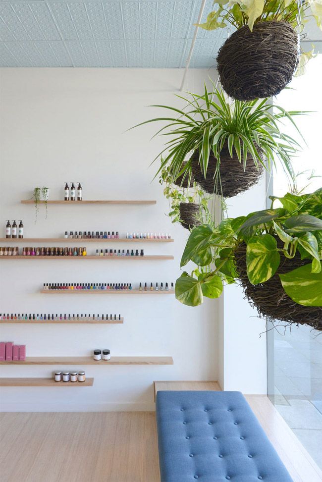 2-salón-manicura-estilo-minimalista-madera-natural