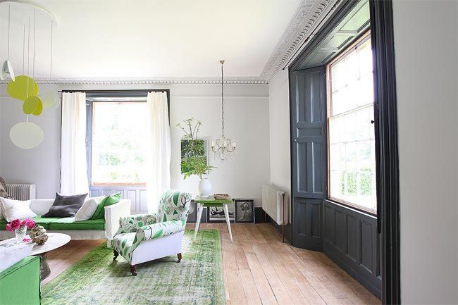 3-salón-decorado-en-verde-y-blanco