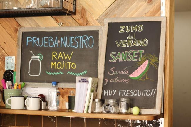 4-decoracion-estilo-industrial-bar-cafe-con-encanto-raw-coco-gijon-asturias