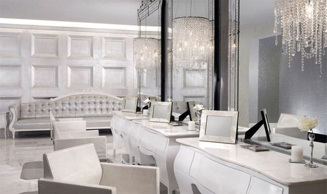 salón-manicura-blanco-muebles-lacados-estilo-romántico-glam
