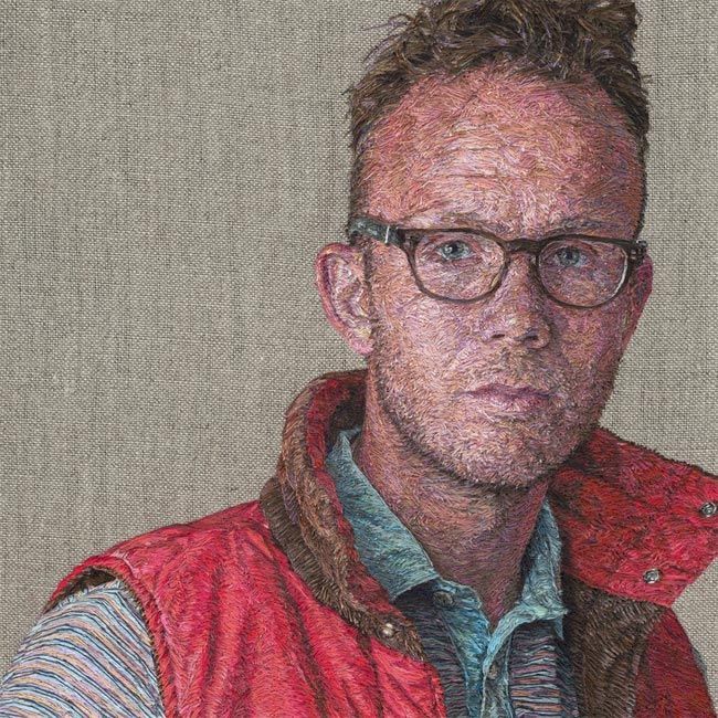 retrato-hiperrealista-bordado-cayce-zavaglia