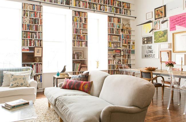 2-espacio-abierto-con-cocina-comedor-salón-y-librería-