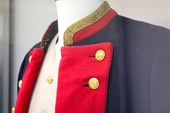 uniforme-gala-correos
