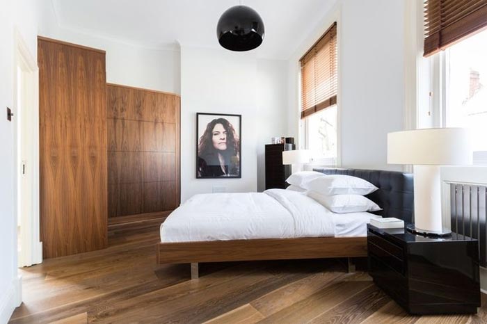 6-dormitorio-salon-comedor-decorado-en-tonos-marrones-tierra-y-azules-londres-onefinestay