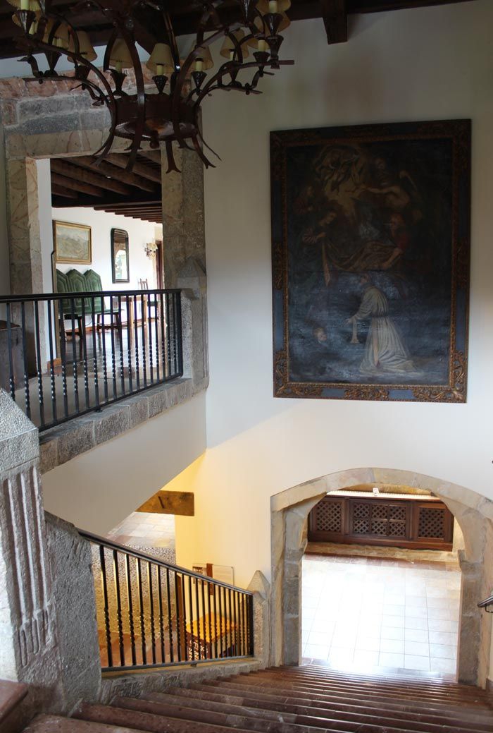 13-parador-cangas-de-onis-monasterio-san-pedro-de-villanueva-asturias