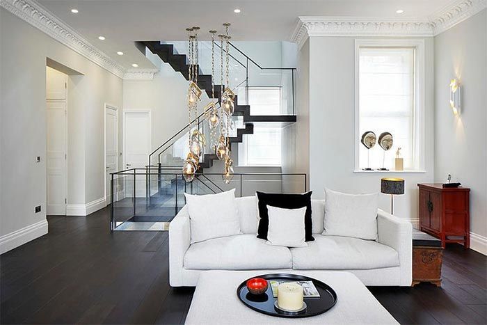 casa-varias-alturas-londres-sofa-blanco-decoracion-moderna