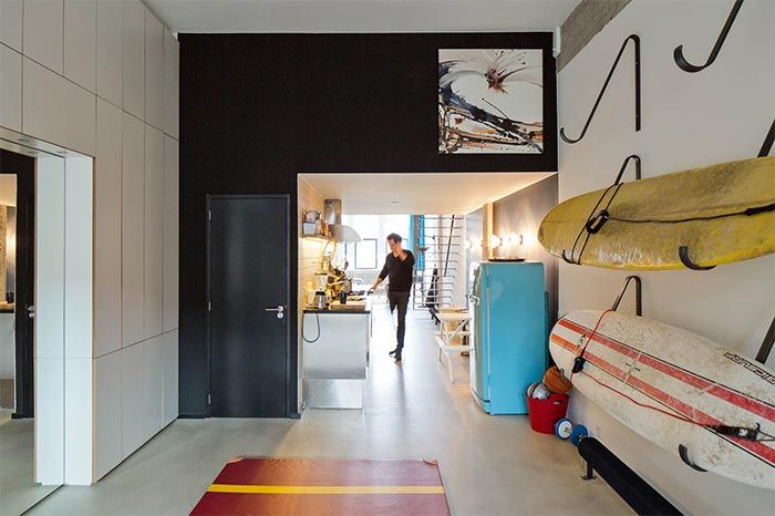 loft-amsterdam-decoracion-con-tablas-surf-vintage