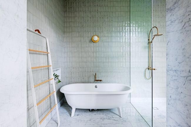 bano-pared-azulejos-cristal-menta
