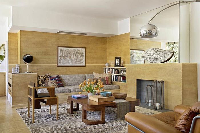 casa-estilo-eclectico-natural-salon-butacones-cuero-chad-mcphail-design