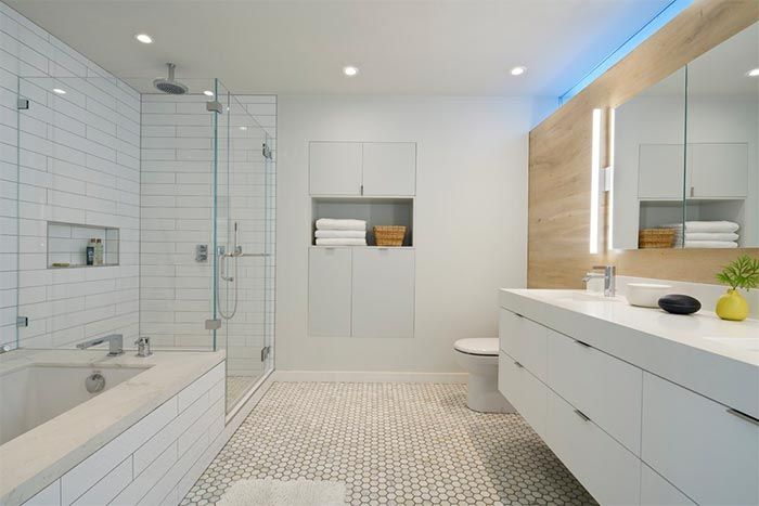 gran-bano-blanco-moderno-