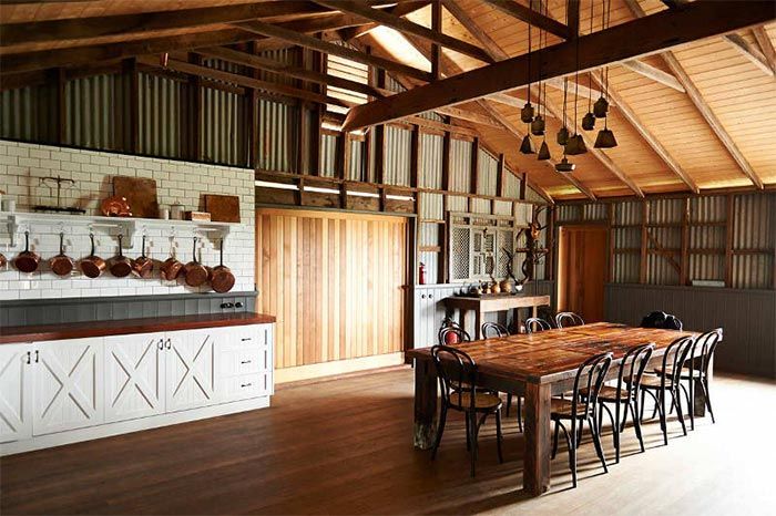 2-granja-establo-de-madera-convertido-en-casa-de-vacaciones
