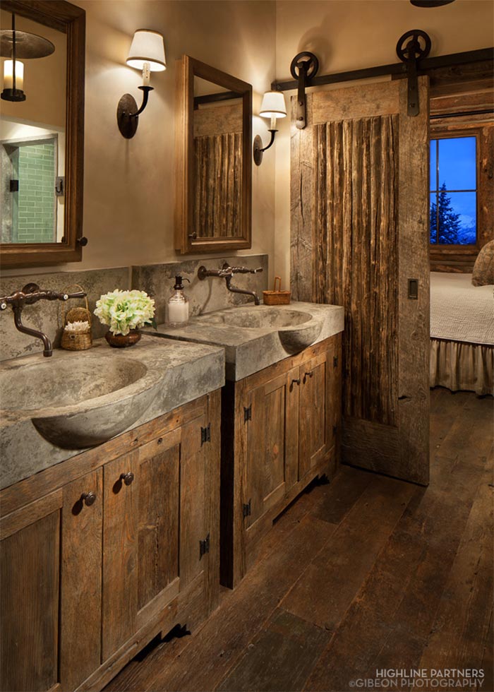 bano-estilo-rustico-con-puerta-corredera-tipo-granja-barndoor
