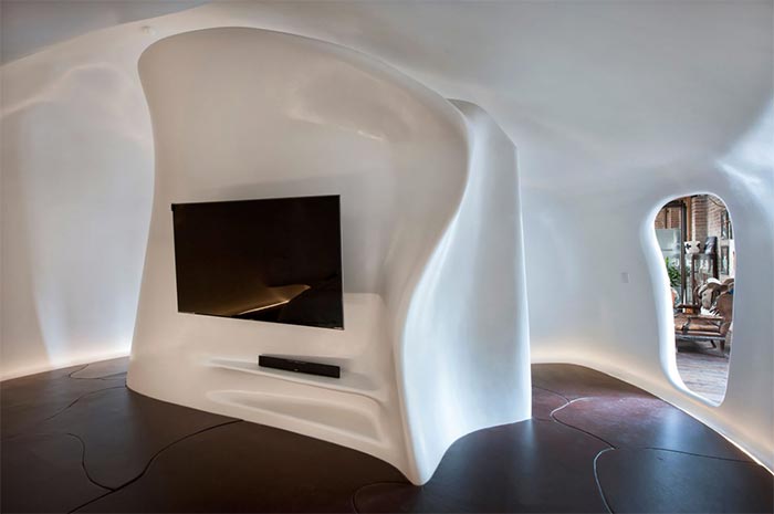 dormitorio-paredes-sinuosas-blancas