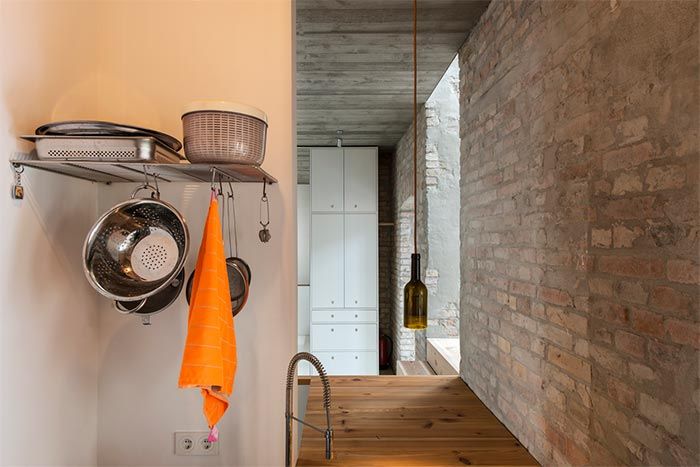 2-cocina-casa-paredes-ladrillo-varios-pisos-berlin