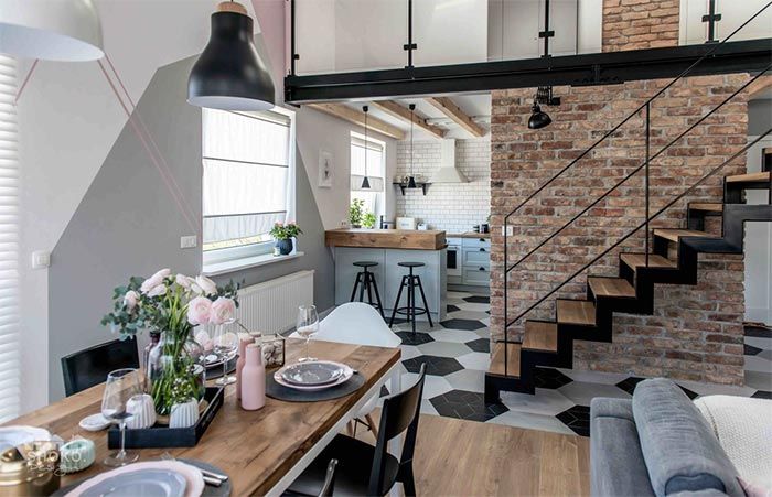 3-cocina-muebles-color-gris-claro-suelo-hexagonos-blancos-y-negros