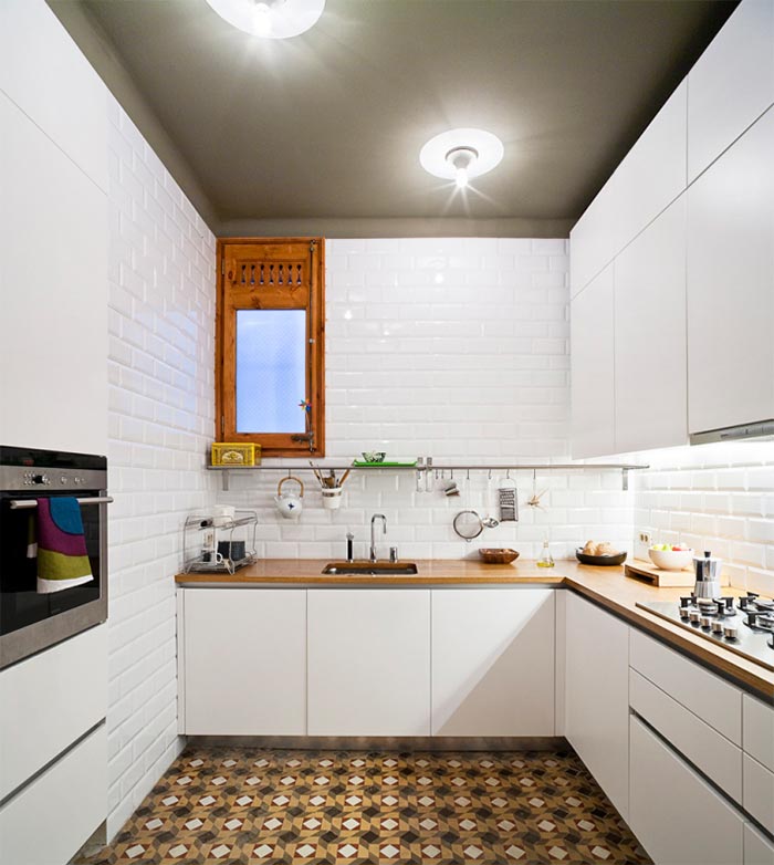 cocina-blanca-azulejos-metro-blancos