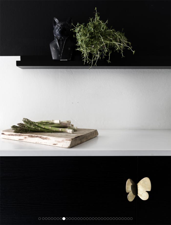 cocina-negra-tirador-mariposa-laton